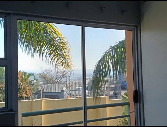 2 BEDROOM APARTMENT FOR SALE IN MORNINGSIDE